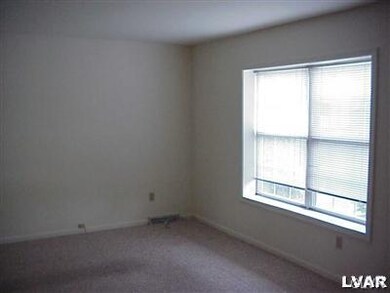 307 S 12th St unit 313, Emmaus, PA 18049 - photo 4