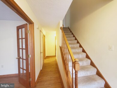 8617 Creek Ct, White Plains, MD 20695 - photo 2