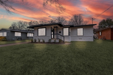 6733 Patrick Dr, Dallas, TX 75214 - photo 2