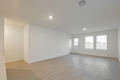 10819 Bird of Paradise Ln, Houston, TX 77016 - photo 4