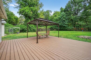 39 Hillcrest Trail, Monroe, NY 10950 - photo 4