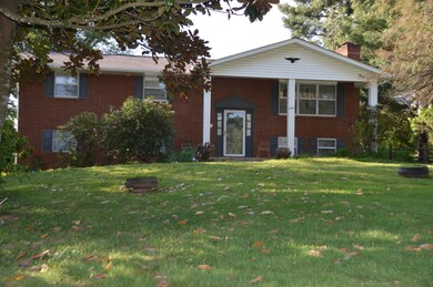 629 Ensley Dr, Knoxville, TN 37920 - photo 3