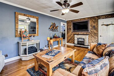 215 Sunrise Ave, Asheboro, NC 27203 - photo 6