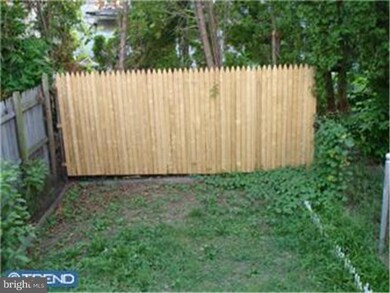 332 S 17th St, Reading, PA 19602 - photo 4