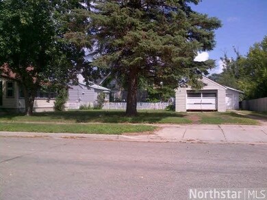723 4th St S, Sauk Centre, MN 56378 - photo 2