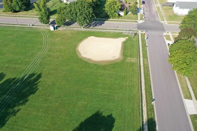 633 Clark St, Reedsburg, WI 53959 - photo 6