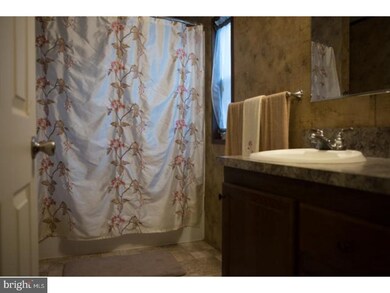 918 Baldwin Dr, West Chester, PA 19380 - photo 7