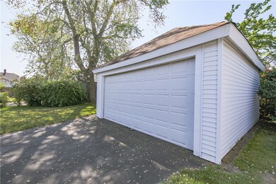 103 Benedict St, Pawtucket, RI 02861 - photo 5