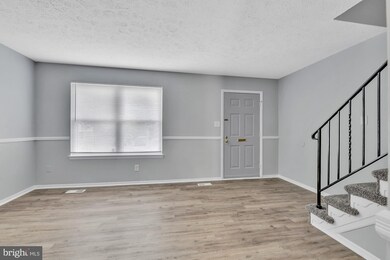 626 Burlington Ct, Edgewood, MD 21040 - photo 2