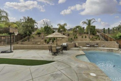 PERFECT PARADISE BACKYARD