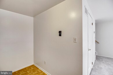 9405 Chadburn Place, Montgomery Village, MD 20886 - photo 7