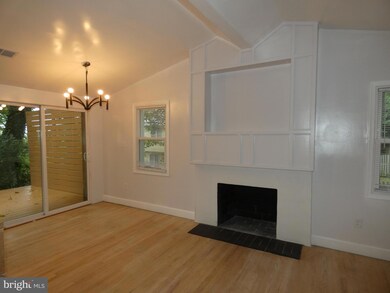 3425 Spring Dr, Alexandria, VA 22306 - photo 2