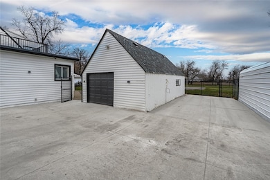 507 Bench Blvd, Billings, MT 59105 - photo 2