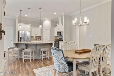 4-web-or-mls-111 Tracewood Bend-4