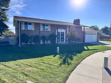 6918 S Harvest Cir, West Jordan, UT 84084 - photo 2