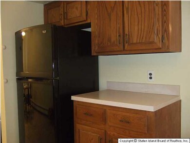 85 Gardenia Ln, Staten Island, NY 10314 - photo 3