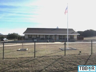 911 Wagon Wheel Dr, Copperas Cove, TX 76522 - photo 2