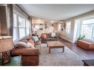 645 Howard Ave, Eugene, OR 97404 - photo 2