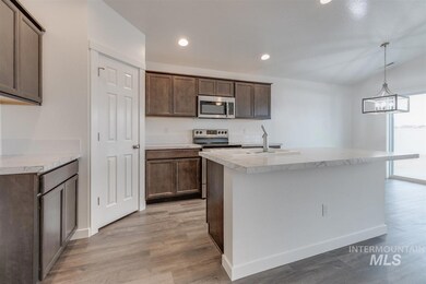 1556 W Queens River St, Meridian, ID 83642 - photo 4