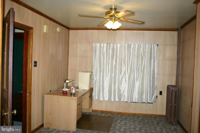 35 N Locust St, Hagerstown, MD 21740 - photo 7