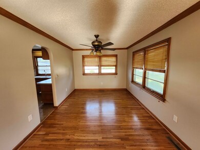 411 E Mulvane St, Mulvane, KS 67110 - photo 2