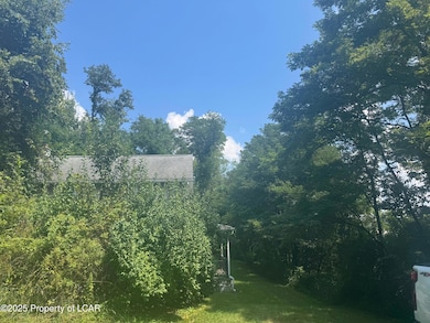 138 S Keyser Ave, Scranton, PA 18504 - photo 3