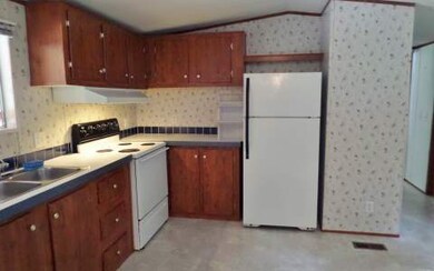 2332 SW Howell St, Lake City, FL 32024 - photo 3