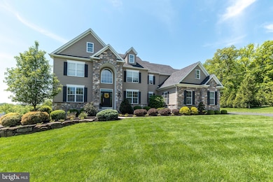 5392 Loux Dr, Doylestown, PA 18902 - photo 4