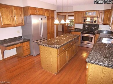 760 Valley View Cir, Aurora, OH 44202 - photo 6