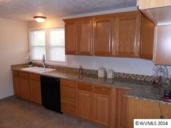 635 Plaza Del Rey NE, Salem, OR 97303 - photo 2