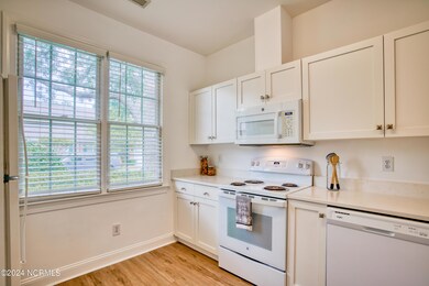 233 Racine Kitchen-5