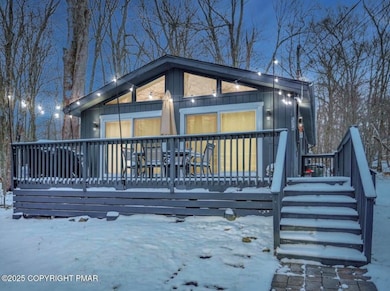 5306 Ledgewood Dr, Tobyhanna, PA 18466 - photo 2