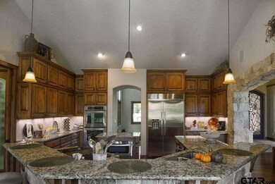 1940 1940 Stonegate Cir, Tyler, TX 75703 - photo 6