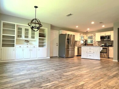 801 Deleon St, Denison, TX 75020 - photo 5