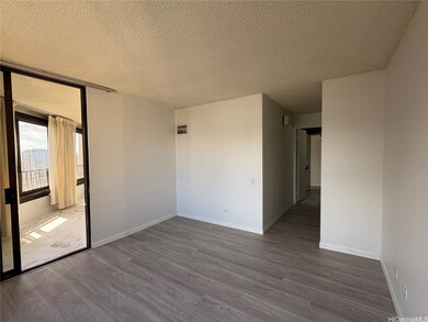 Discovery Bay Center unit 3616, Honolulu, HI 96815 - photo 3