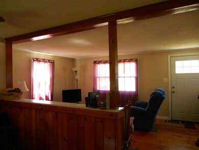 51 Crosby St, Milford, NH 03055 - photo 4