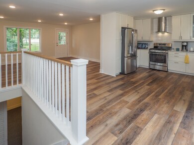 602 Marsh Rd-203