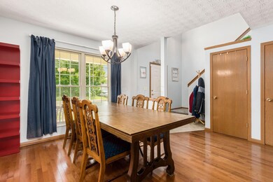 011_d59cc_Z 1749 Bluhm Rd 008