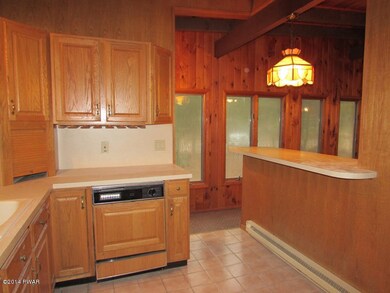 801 Whipple Tree Ct E, Hawley, PA 18428 - photo 4