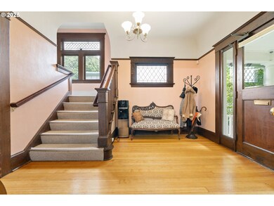 3906 S Kelly Ave, Portland, OR 97239 - photo 5