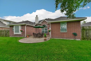 4809 Lakefront Terrace Dr, Pearland, TX 77584 - photo 3