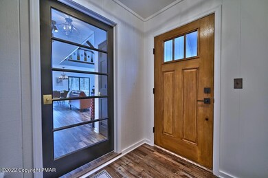 Entryway/Mud Room