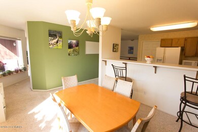 Kitchen: Dining2