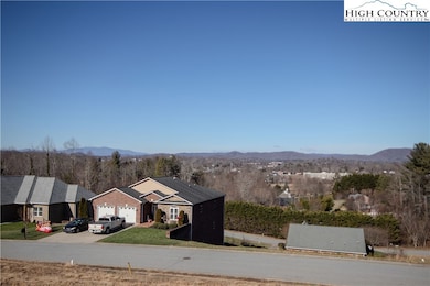 405 Whitmore St SE, Lenoir, NC 28645 - photo 2