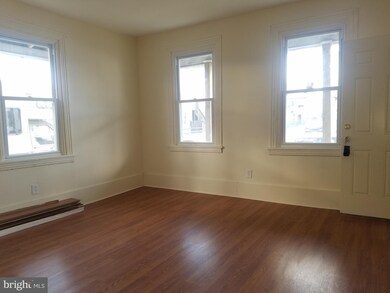 32 E Hancock St, Riverside, NJ 08075 - photo 6