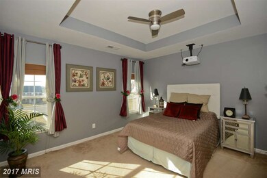 42929 Edgewater St, Chantilly, VA 20152 - photo 3