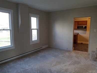 218 W Franklin St, Berne, IN 46711 - photo 6