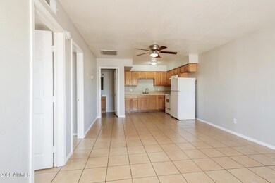2747 E Chipman Rd unit 1, Phoenix, AZ 85040 - photo 2