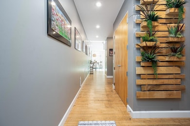 4-web-or-mls-106 N High St 003