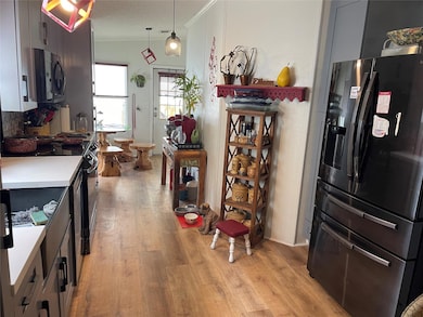 8591 SW 22nd Ct, Davie, FL 33324 - photo 4